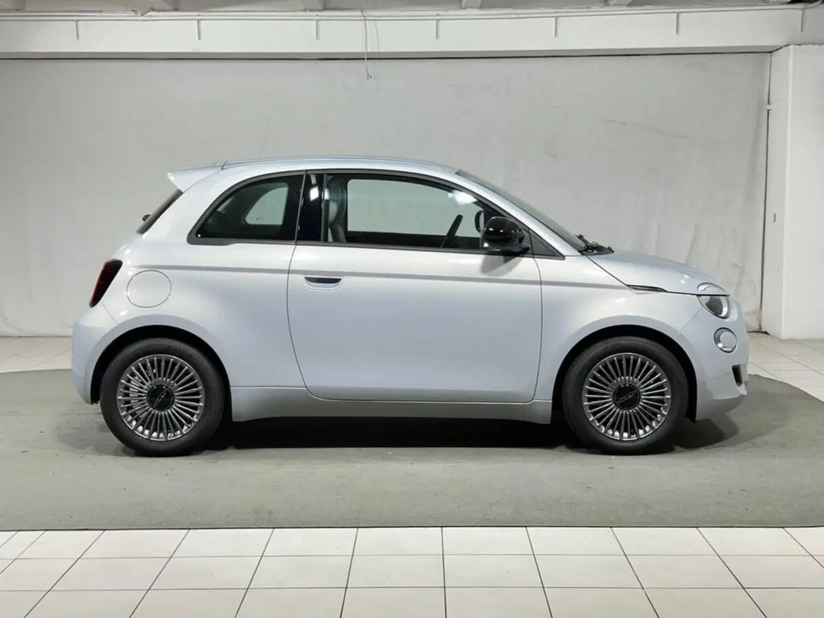 Fiat 500 nuova a Sondrio (6)