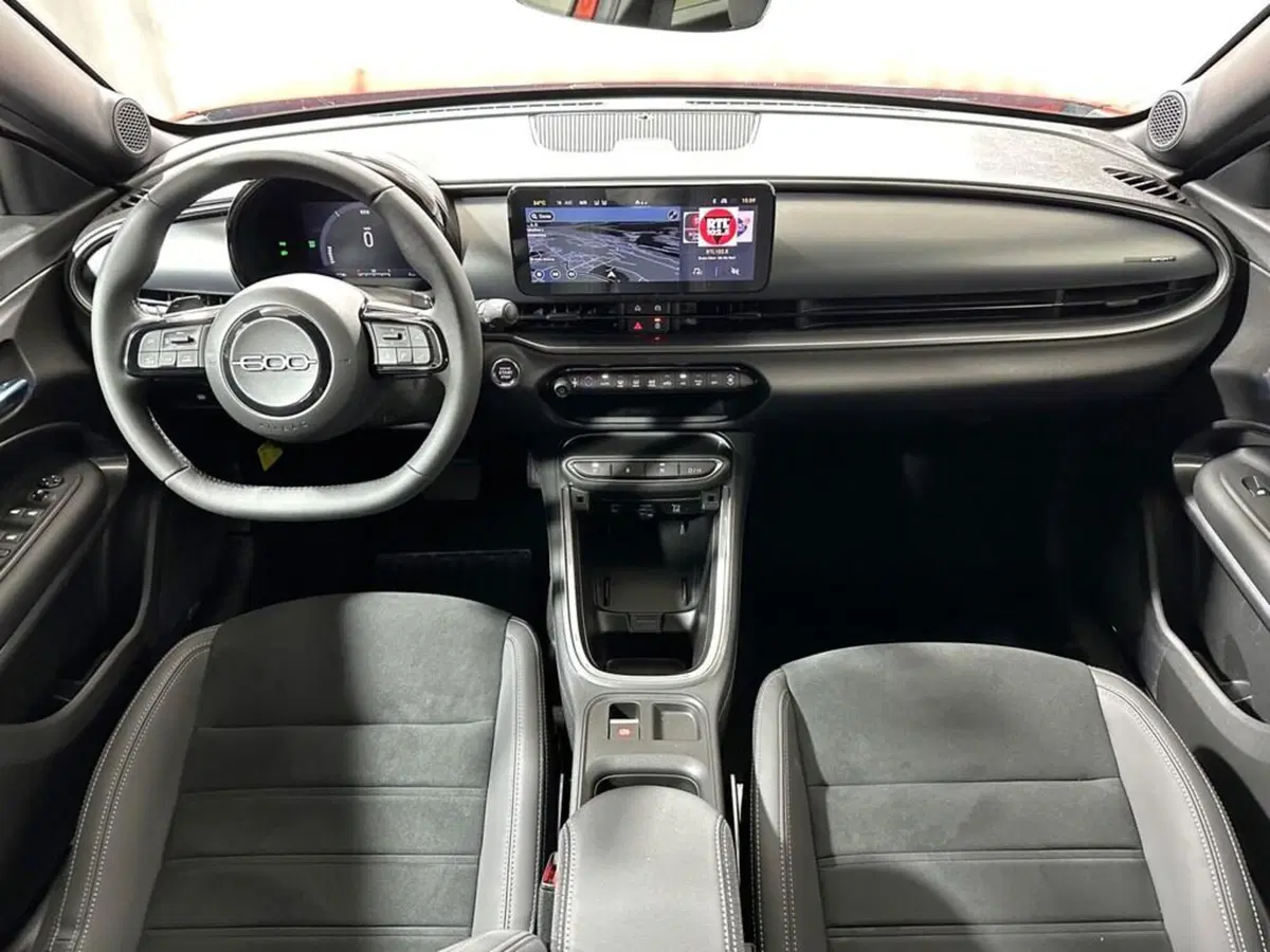 Fiat 600 nuova a Sondrio (12)