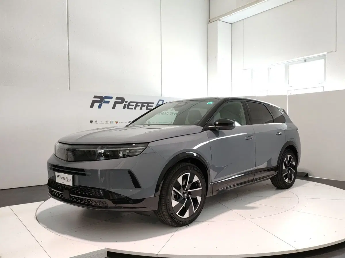 Opel Grandland nuova a L'Aquila