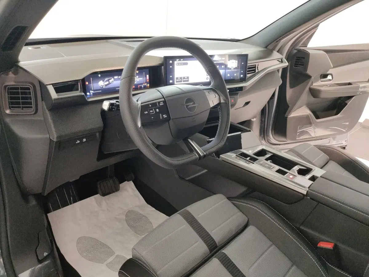 Opel Grandland nuova a L'Aquila (11)