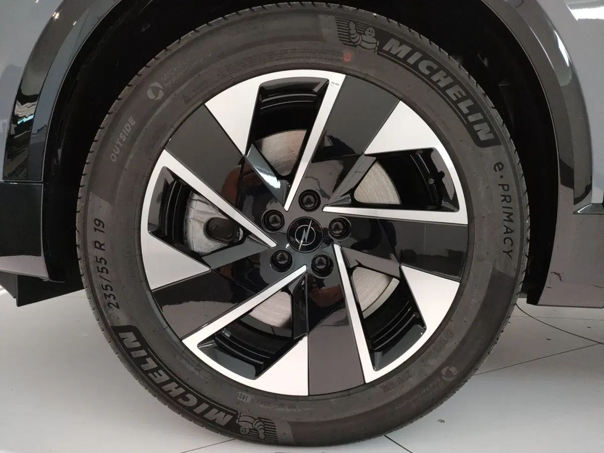 Opel Grandland nuova a L'Aquila (7)