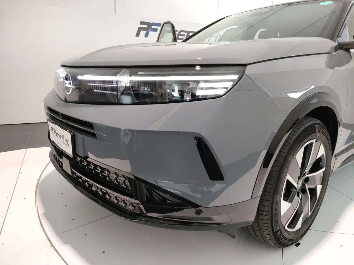 Opel Grandland nuova a L'Aquila (9)