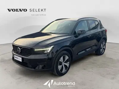 Volvo XC40 T4 Recharge Plug-in Hybrid automatico Plus Dark N1 del 2023 usata a Bari