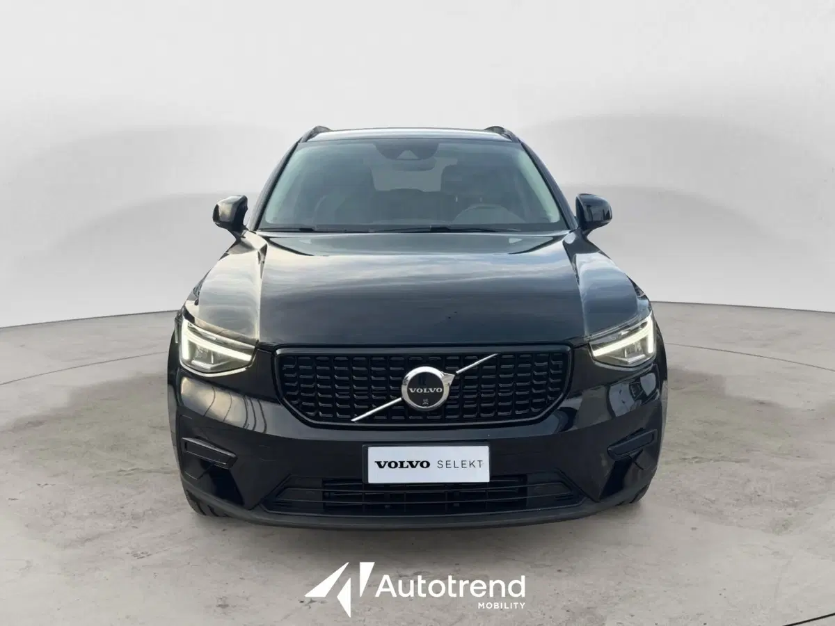 Volvo XC40 usata a Bari (3)