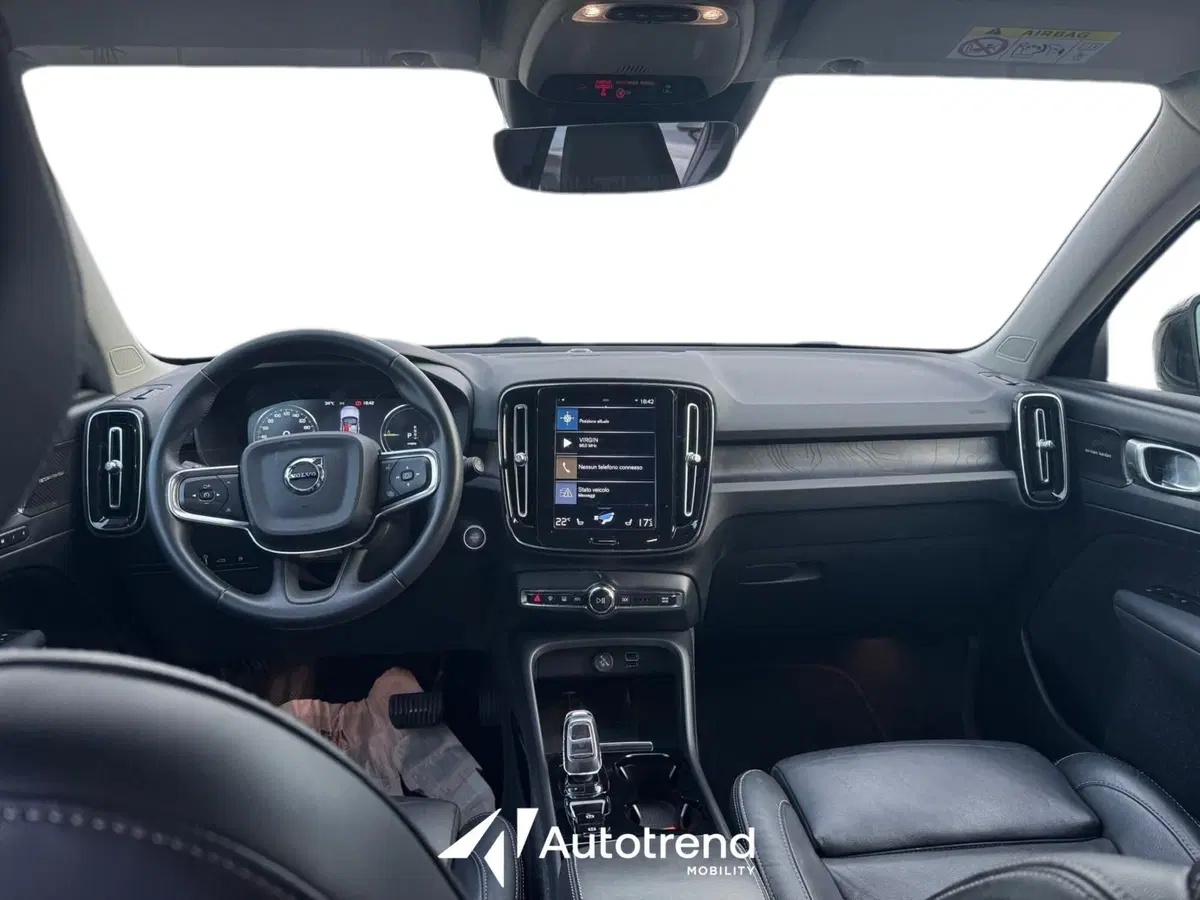 Volvo XC40 usata a Bari (6)