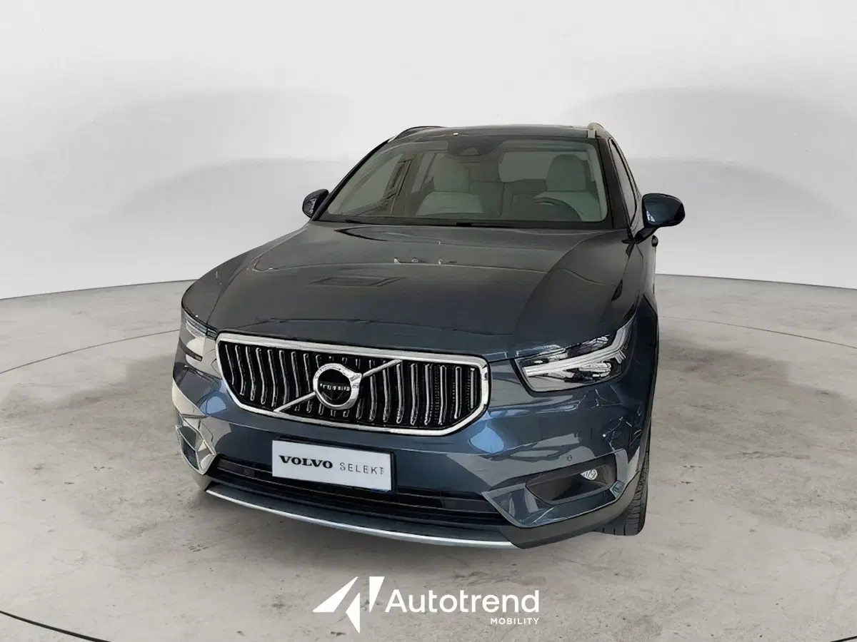 Volvo XC40 usata a Bari (3)