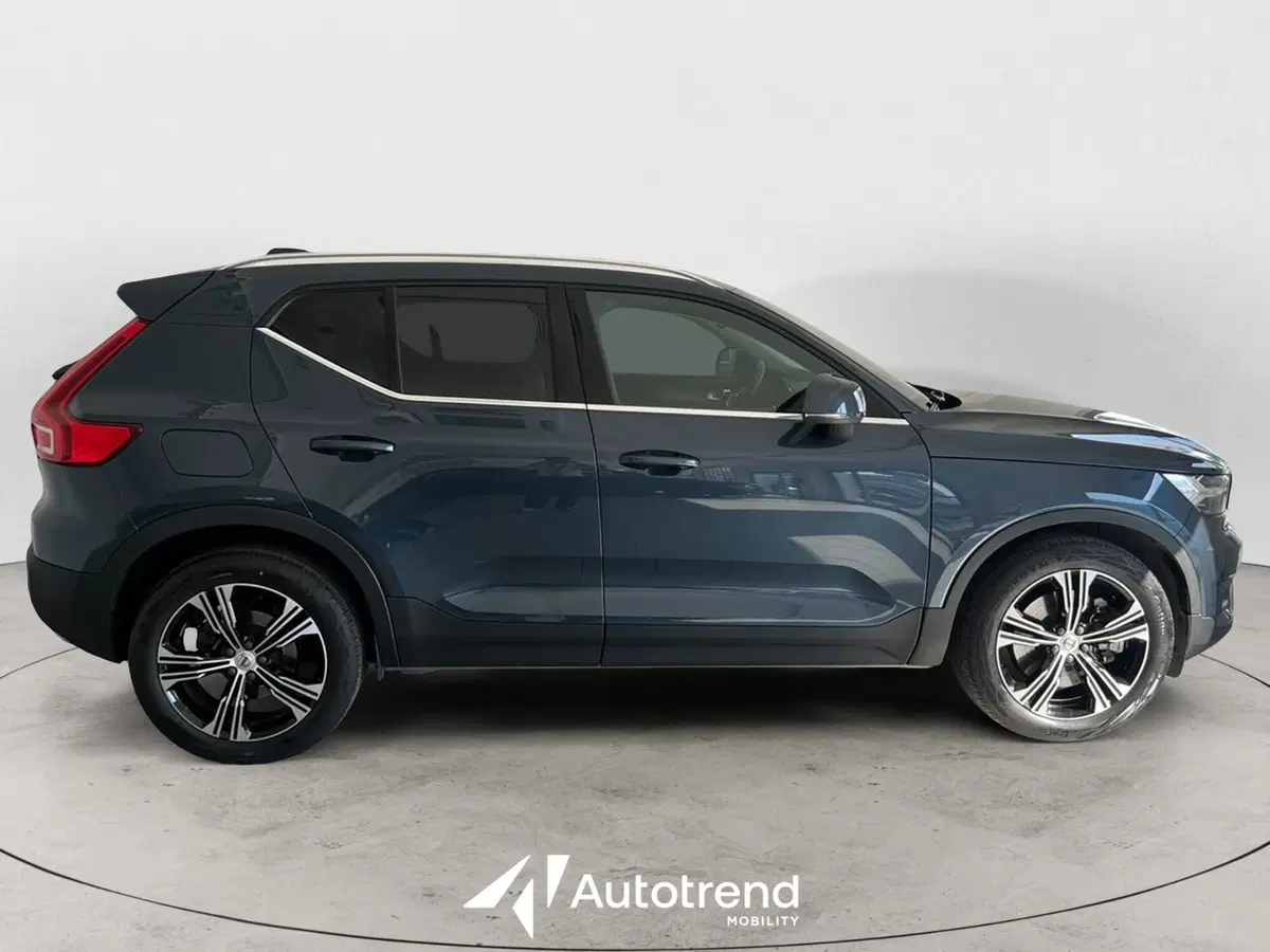 Volvo XC40 usata a Bari (5)