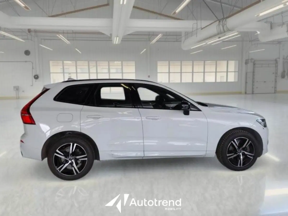 Volvo XC60 usata a Bari (14)