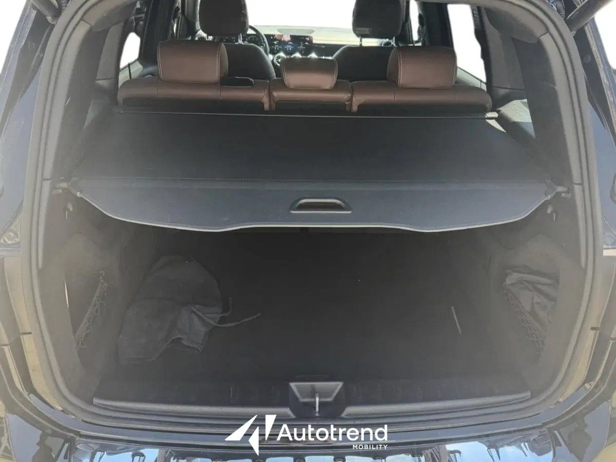 Mercedes-Benz GLB usata a Bari (18)