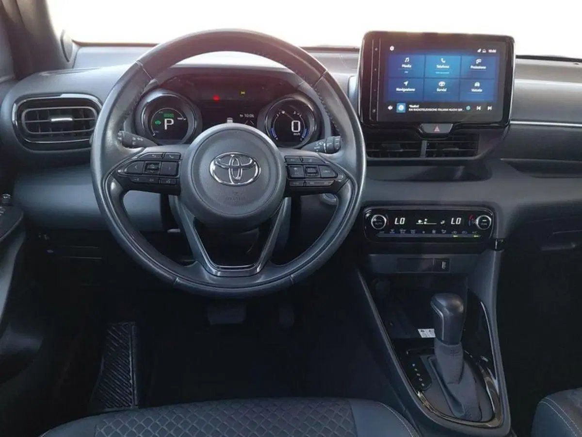 Toyota Yaris usata a Cagliari (8)