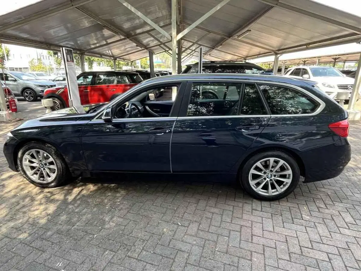 BMW Serie 3 Touring usata a Alessandria (4)