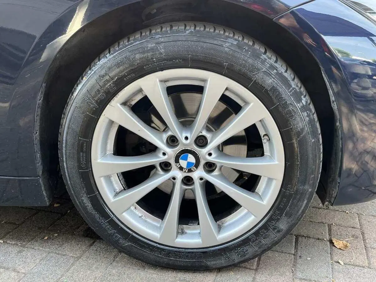 BMW Serie 3 Touring usata a Alessandria (9)