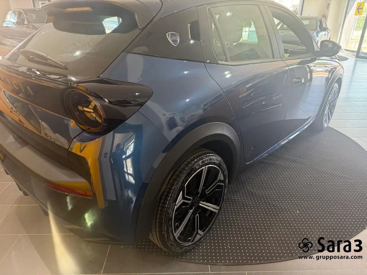 Lancia Ypsilon nuova a Benevento (7)
