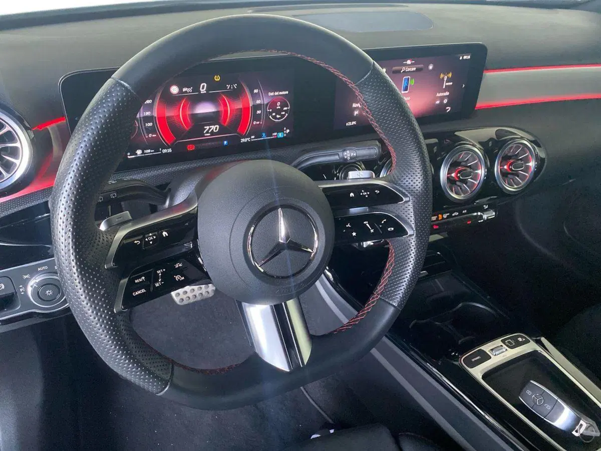 Mercedes-Benz Classe A usata a Bergamo (12)