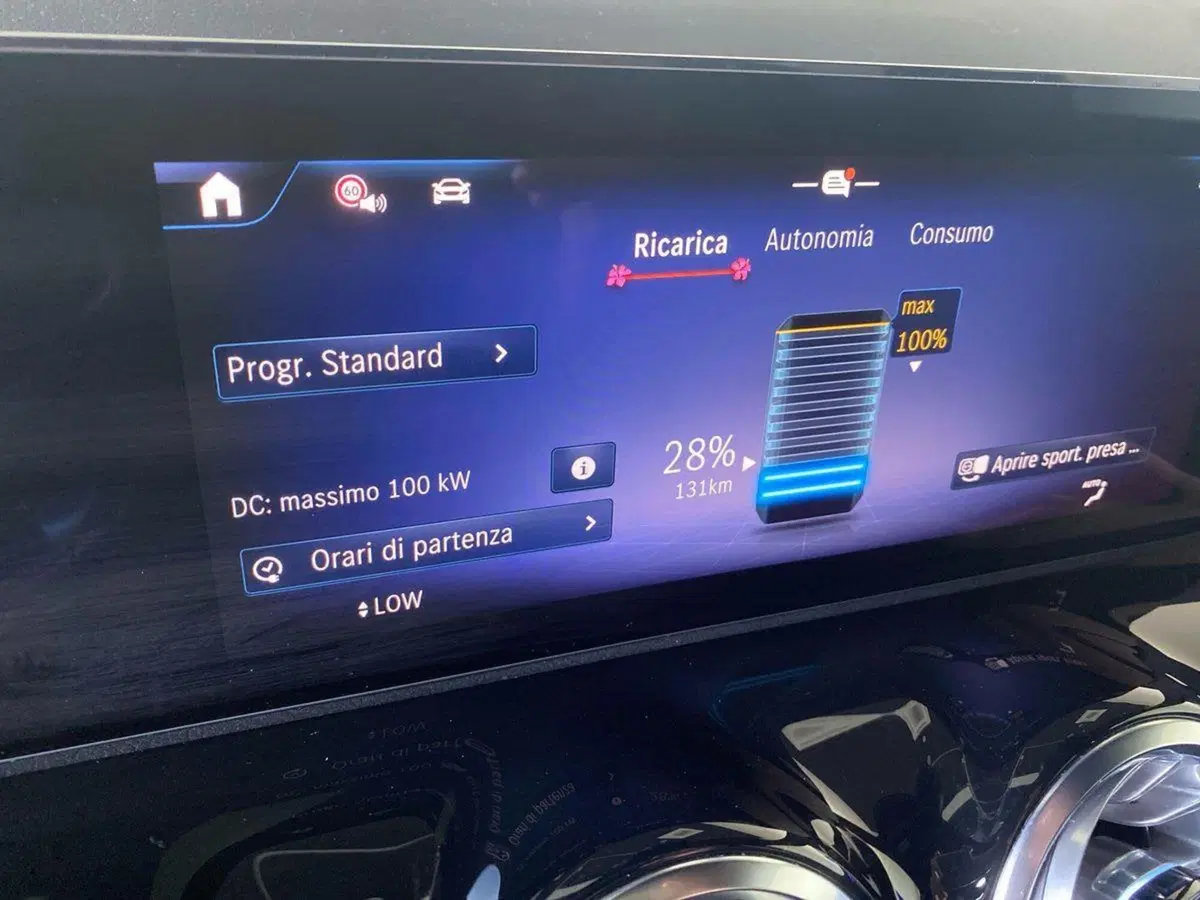Mercedes-Benz EQA usata a Bergamo (13)