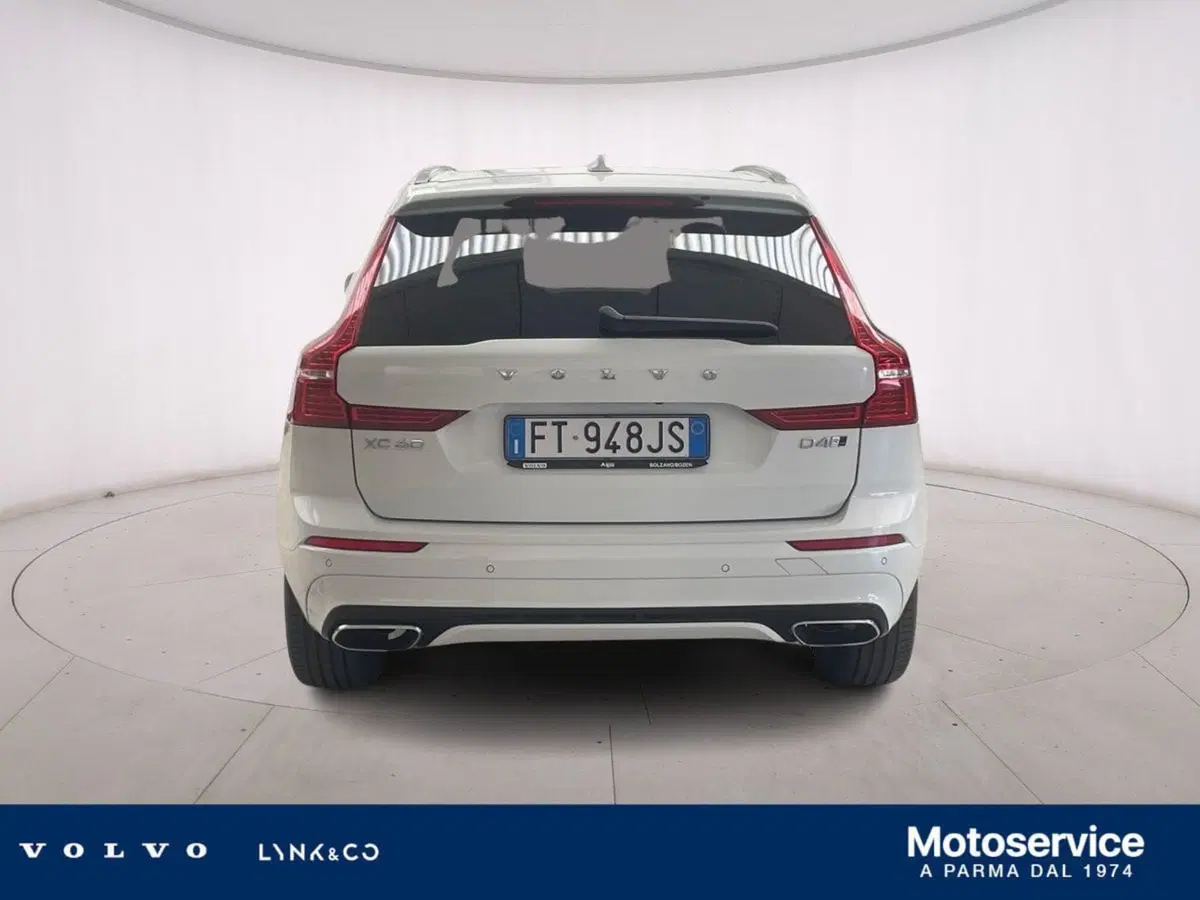 Volvo XC60 usata a Parma (10)