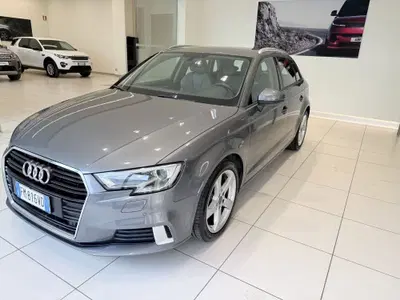 Audi A3 Sportback 1.6 TDI 116 CV S tronic Sport del 2018 usata a Latina