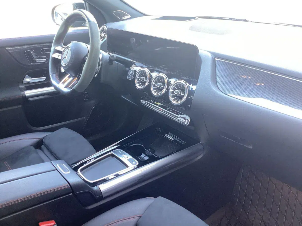 Mercedes-Benz GLA SUV usata a Foggia (15)