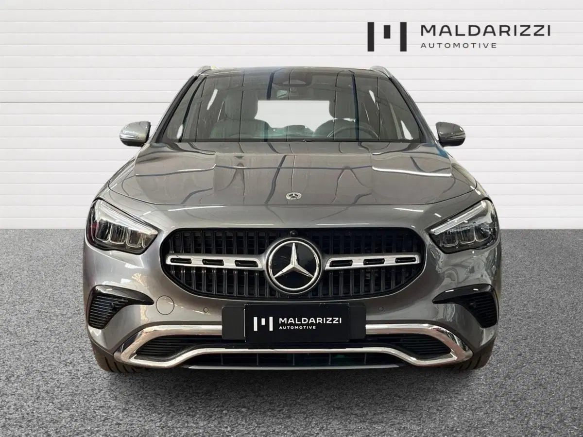 Mercedes-Benz GLA SUV usata a Taranto (2)