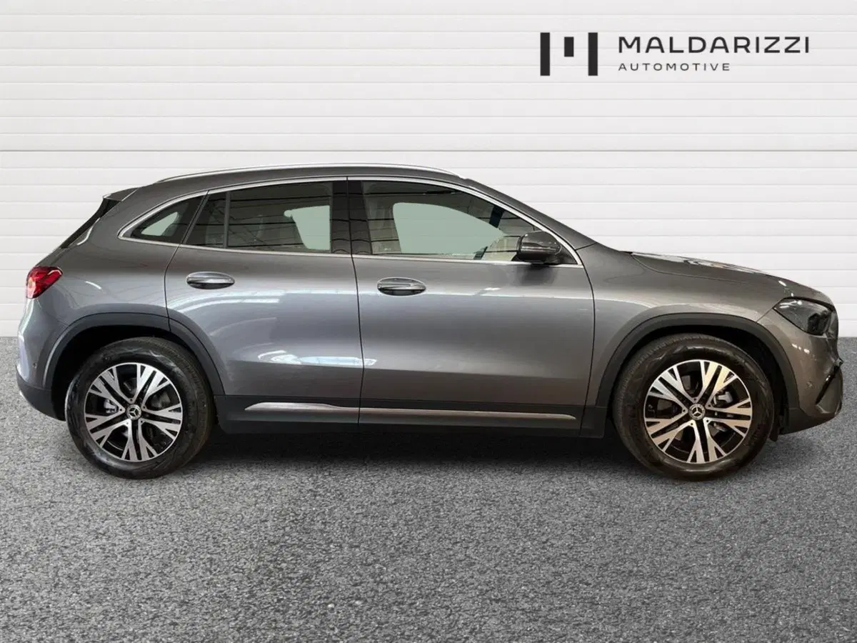 Mercedes-Benz GLA SUV usata a Taranto (5)