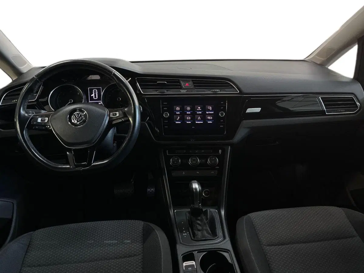 Volkswagen Touran usata a Bari (8)