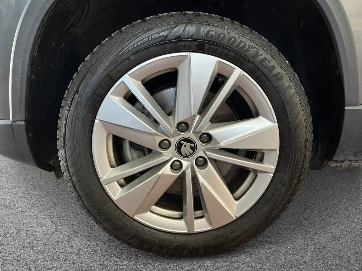 Skoda Karoq usata a Bari (6)