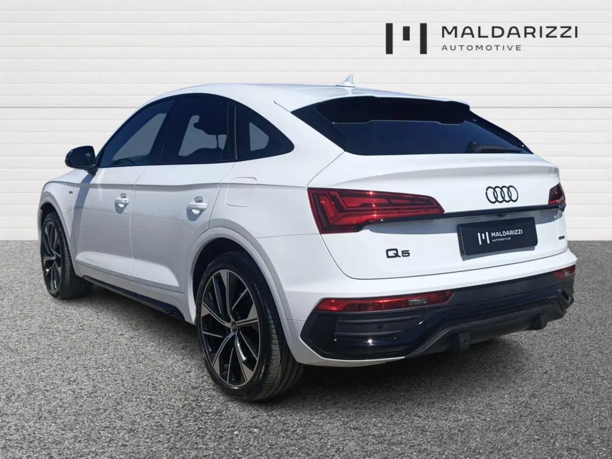 Audi Q5 Sportback usata a Bari (4)