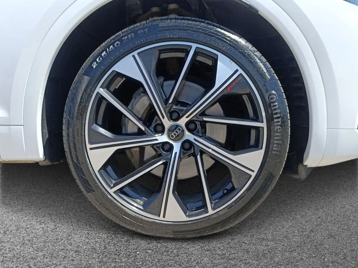 Audi Q5 Sportback usata a Bari (6)