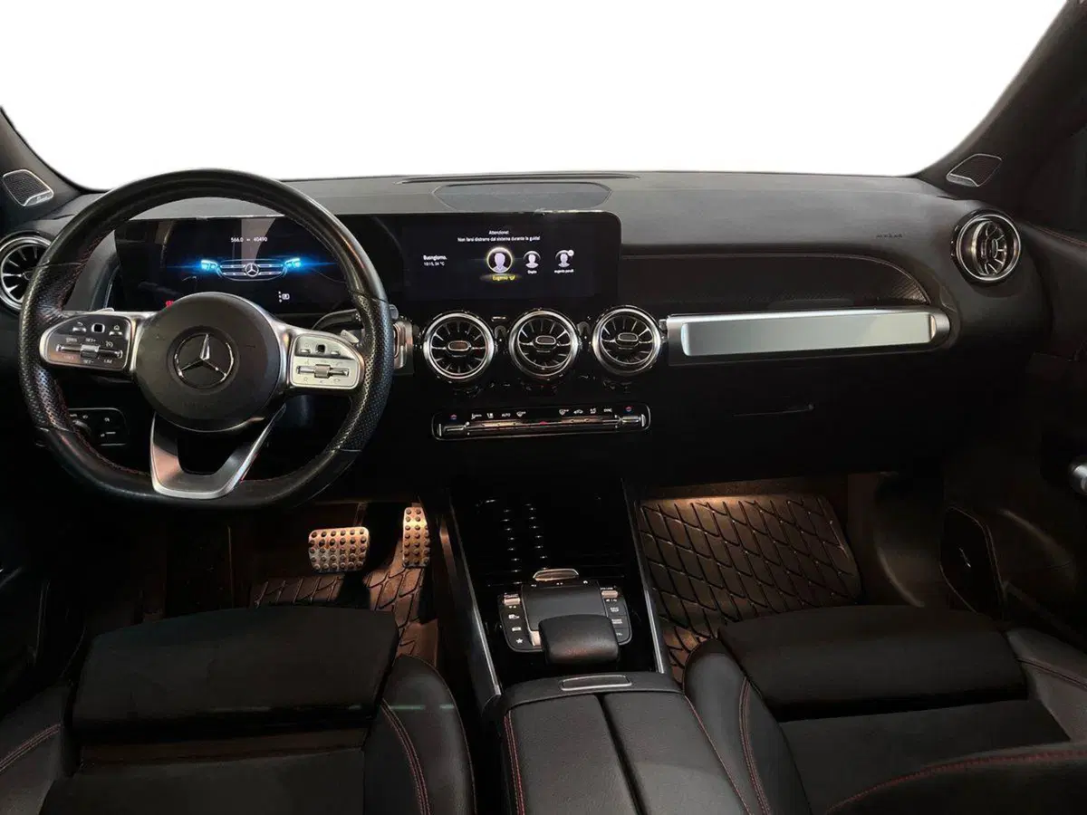 Mercedes-Benz GLB usata a Bari (8)