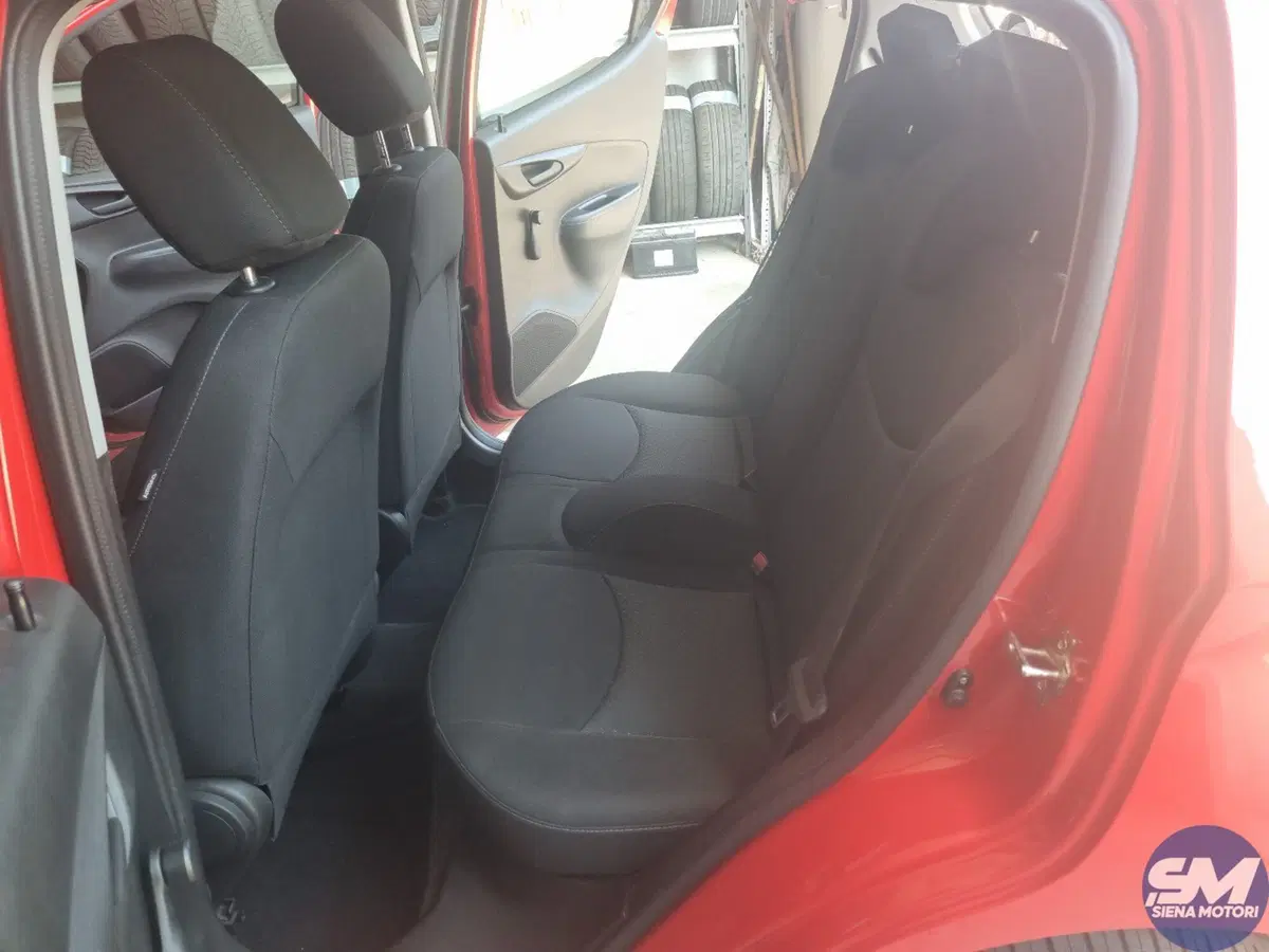 Opel Karl usata a Firenze (16)