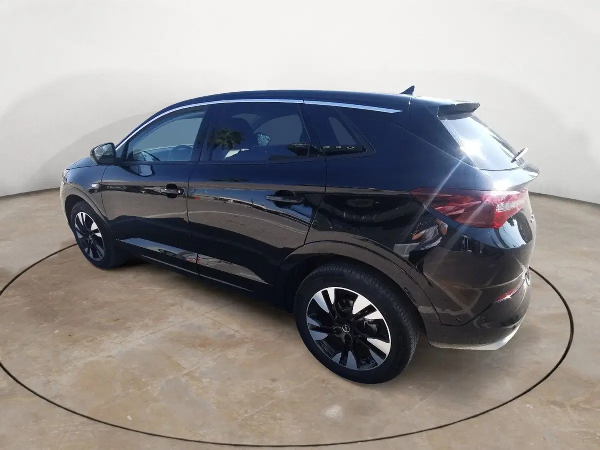 Opel Grandland usata a Brindisi (4)