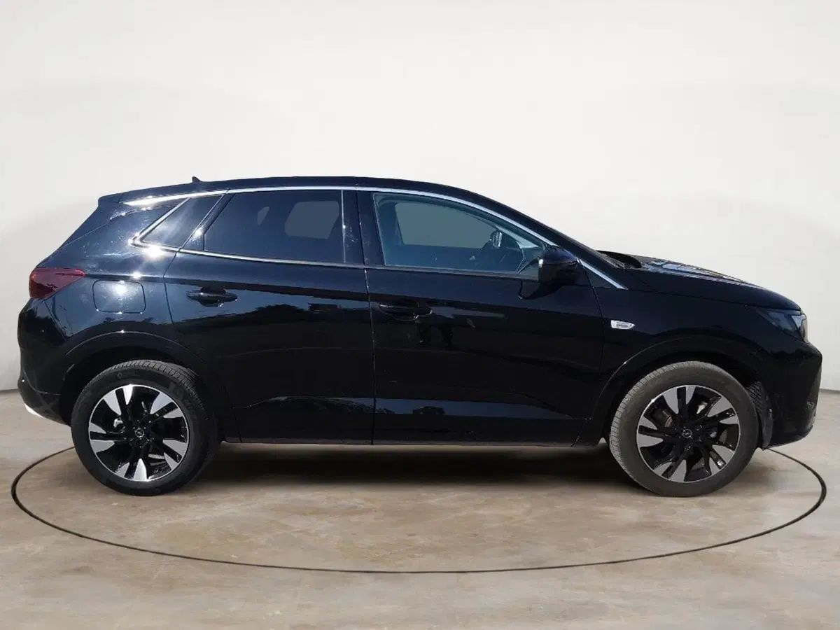 Opel Grandland usata a Brindisi (7)