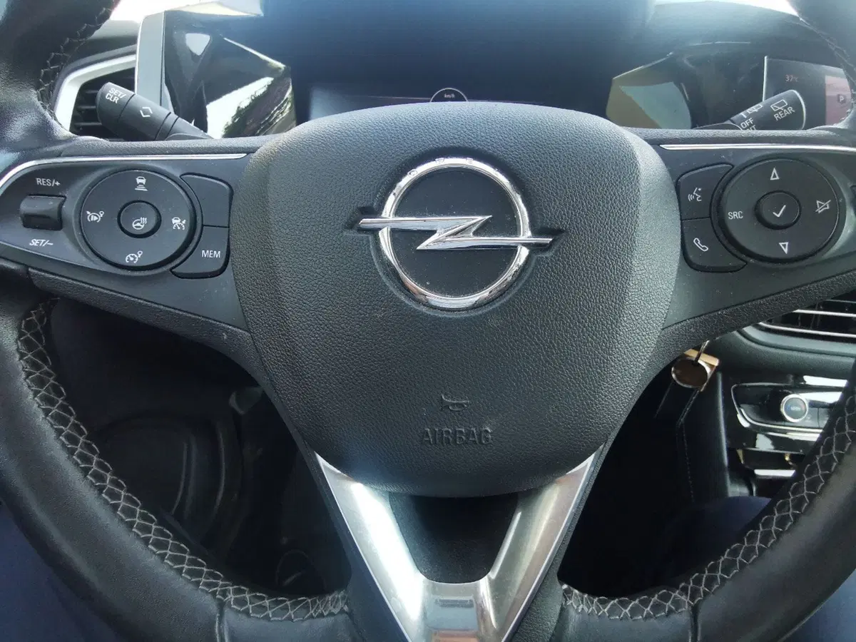 Opel Grandland usata a Brindisi (9)