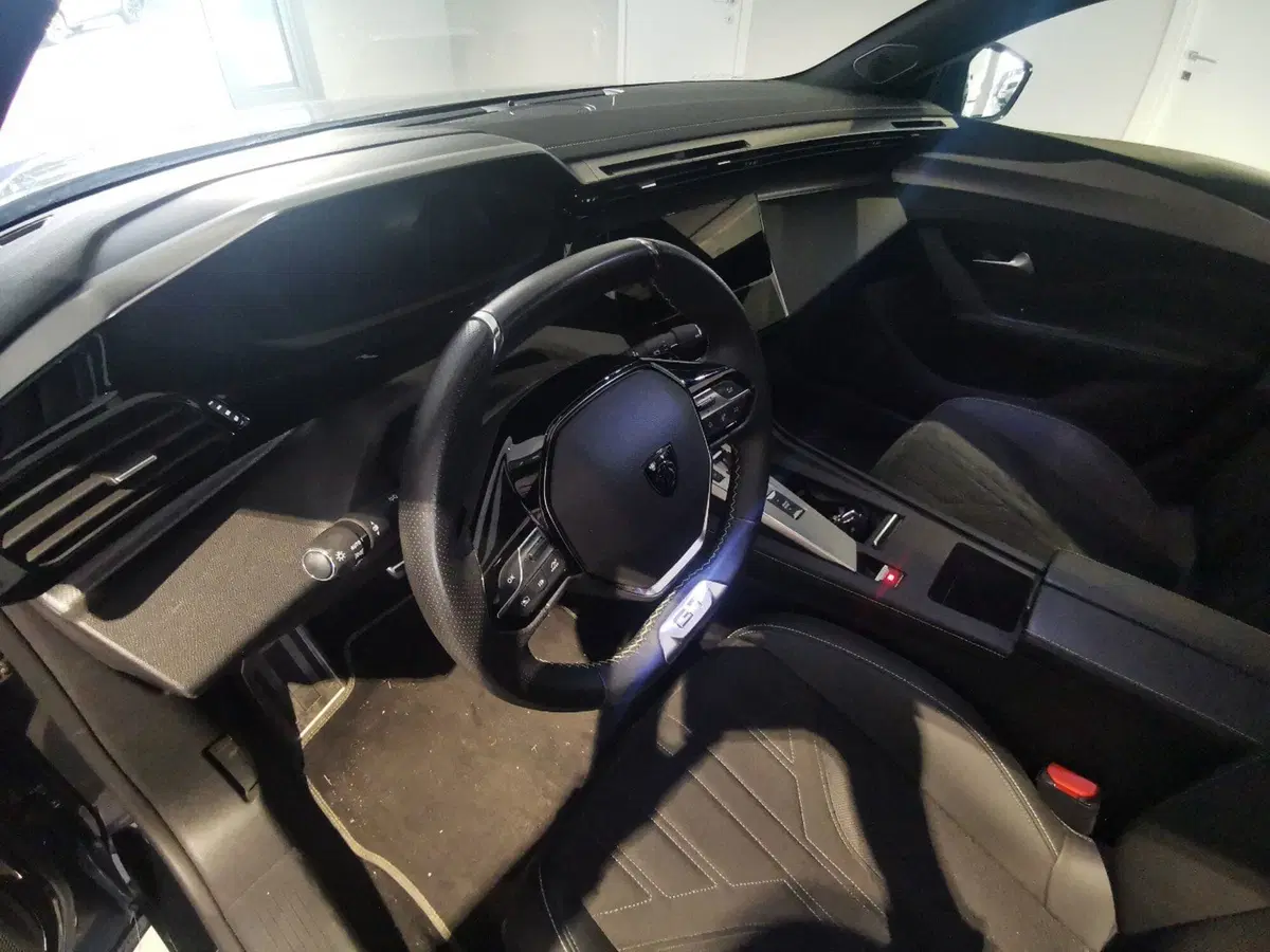 Peugeot 408 usata a Taranto (14)