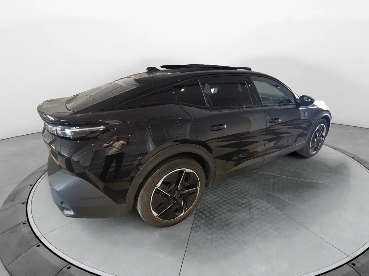 Peugeot 408 usata a Taranto (3)