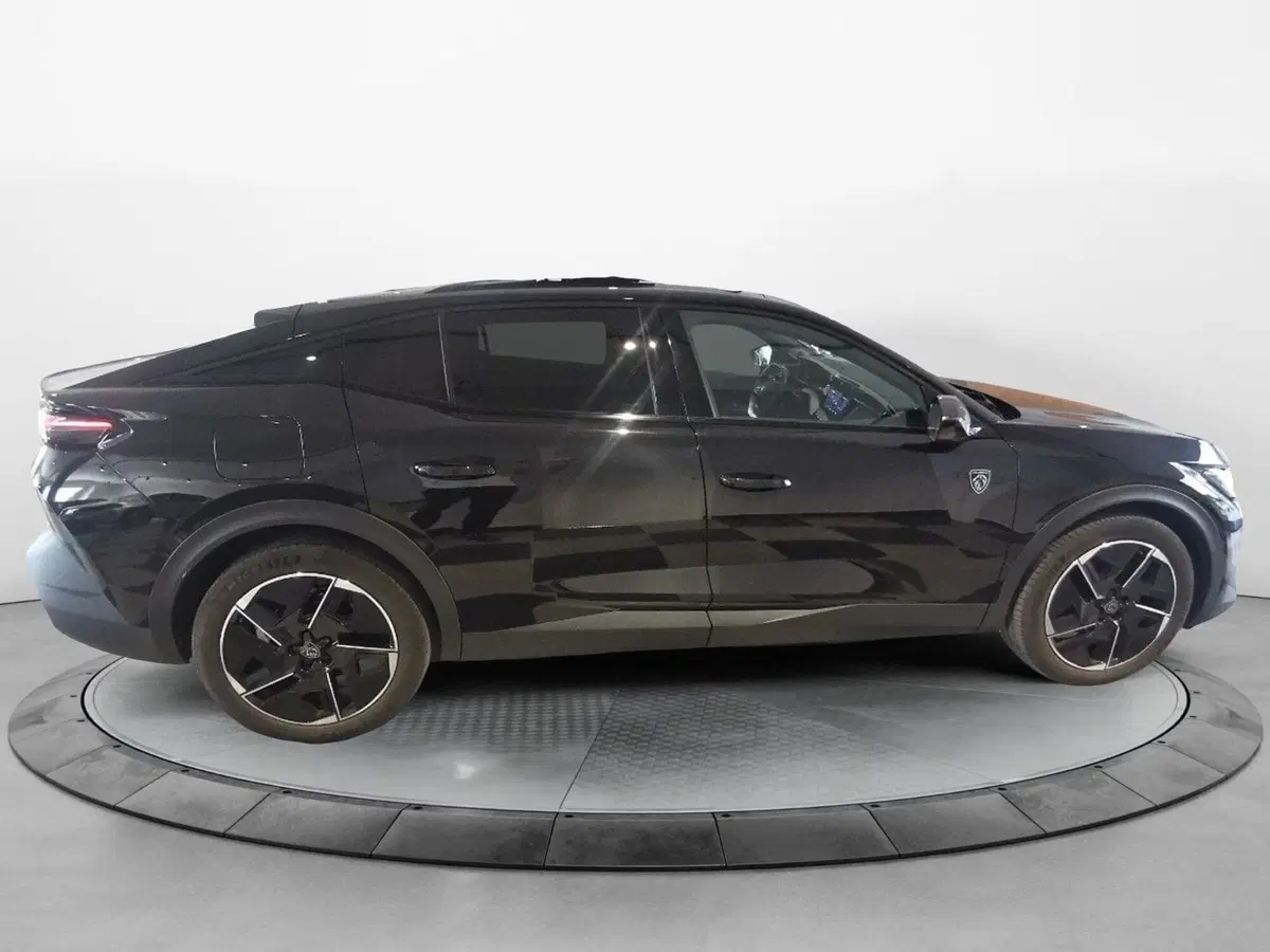 Peugeot 408 usata a Taranto (9)