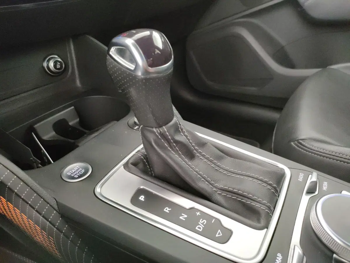 Audi Q2 usata a Napoli (19)
