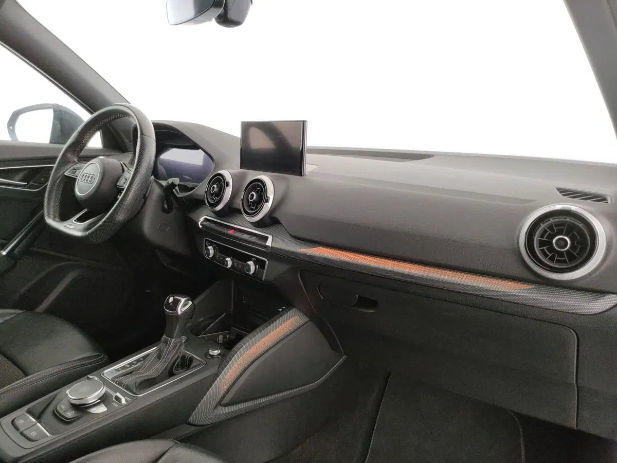 Audi Q2 usata a Napoli (6)