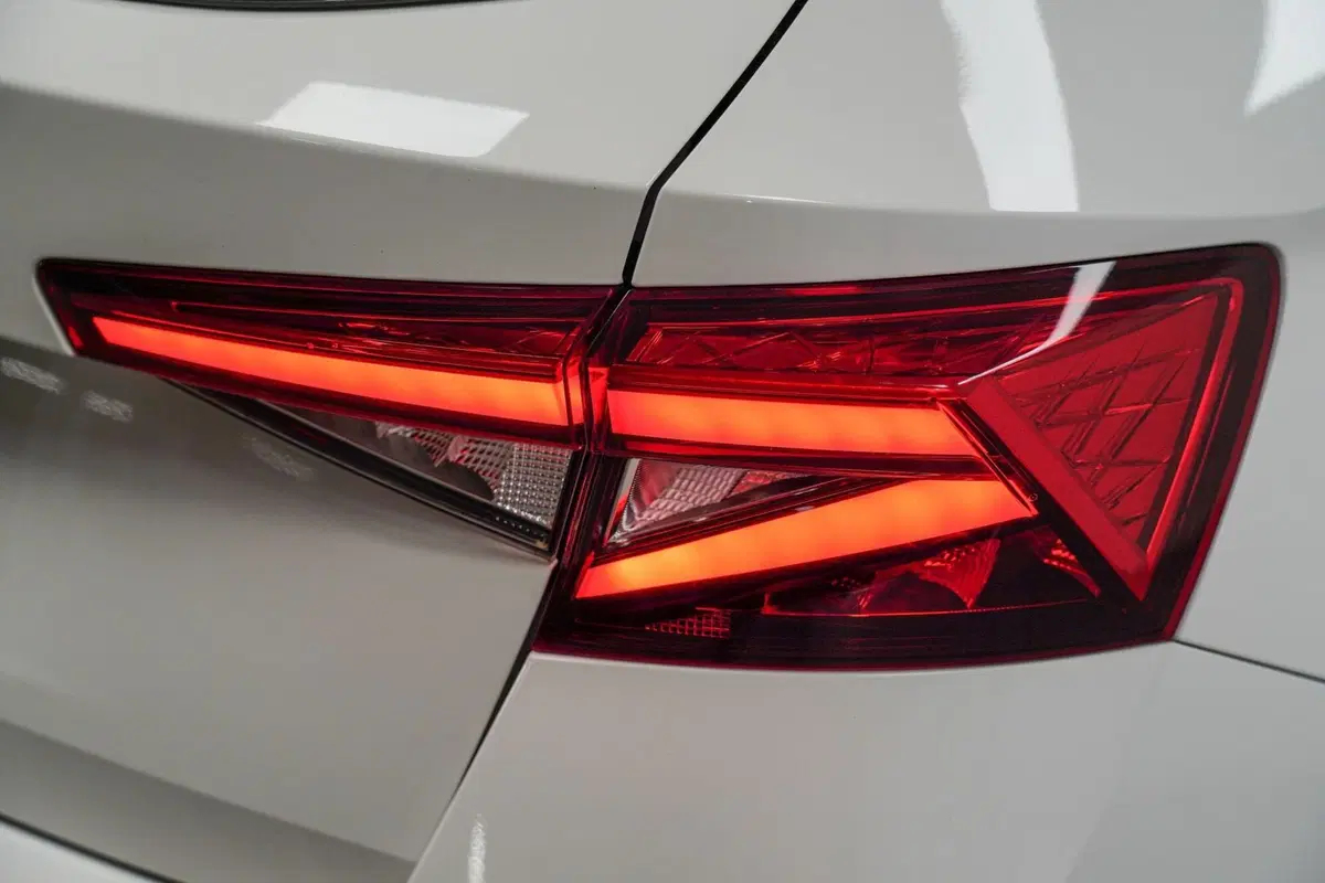 Skoda Fabia usata a Varese (9)