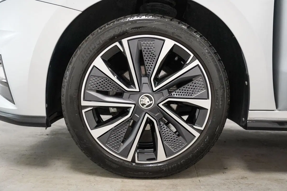 Skoda Fabia usata a Varese (9)