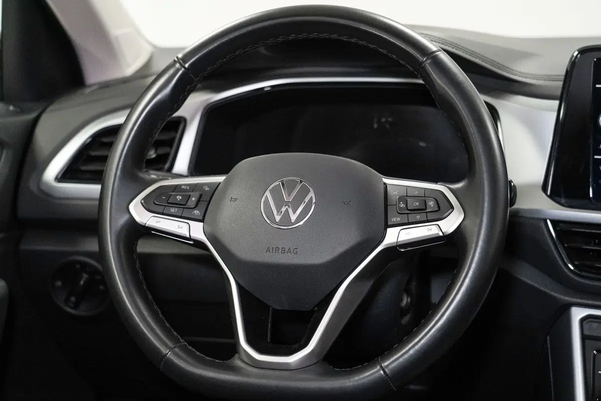 Volkswagen T-Roc usata a Varese (12)