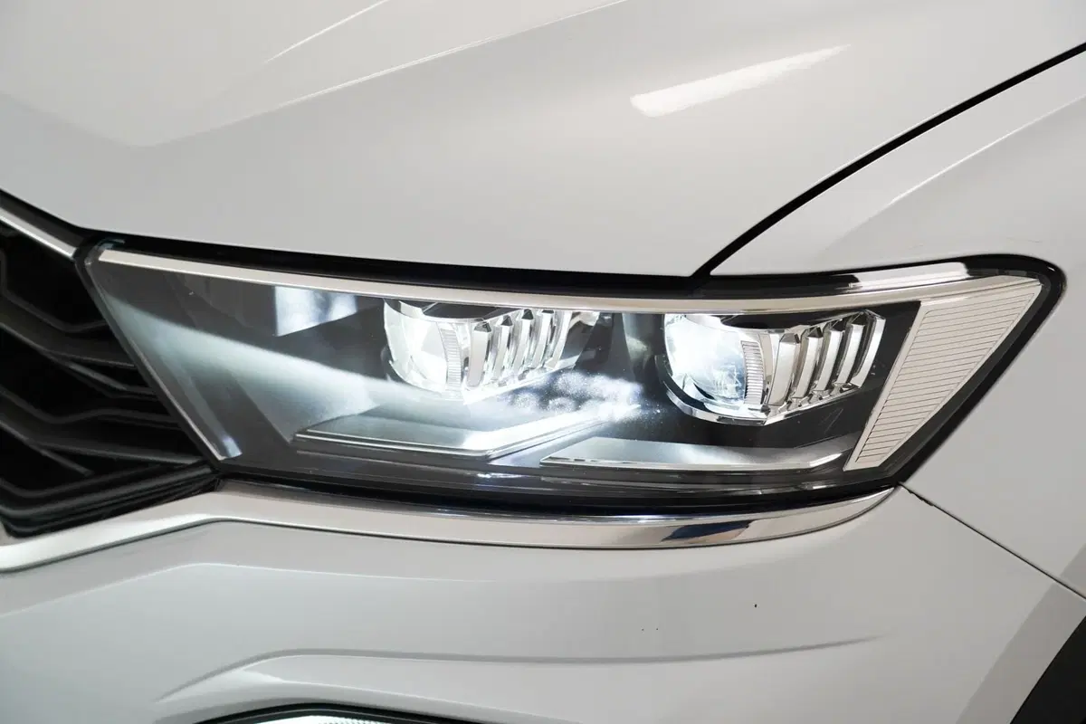 Volkswagen T-Roc usata a Varese (7)