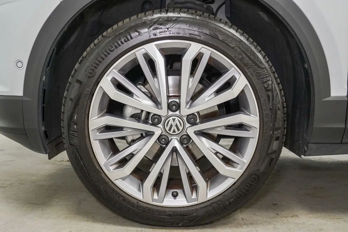 Volkswagen T-Roc usata a Varese (9)