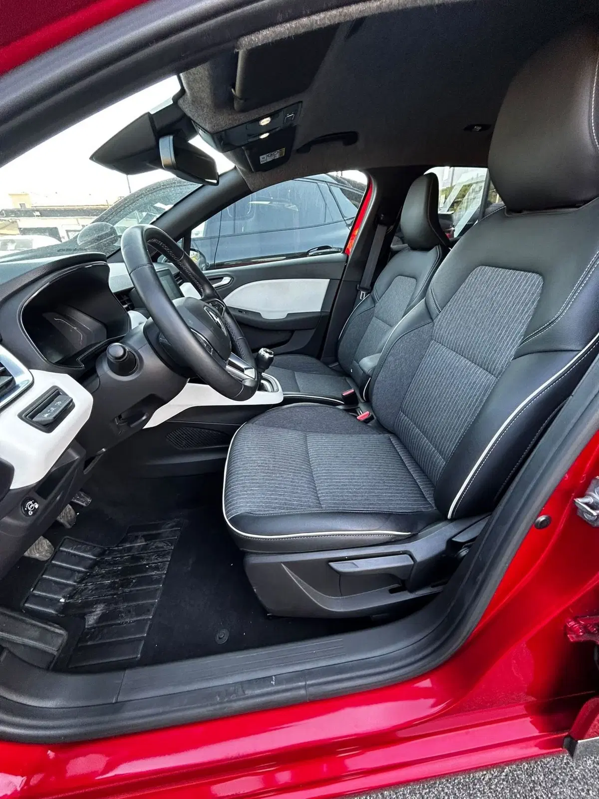 Renault Clio usata a Roma (10)
