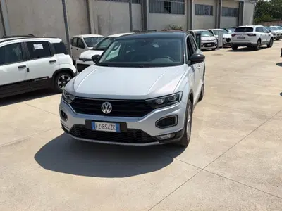 Volkswagen T-Roc 1.6 TDI SCR Style BlueMotion Technology del 2020 usata a Ceccano