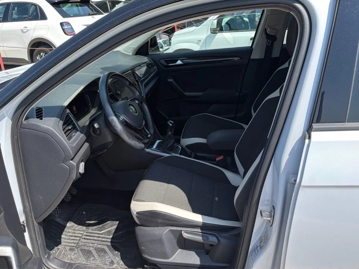 Volkswagen T-Roc usata a Frosinone (13)