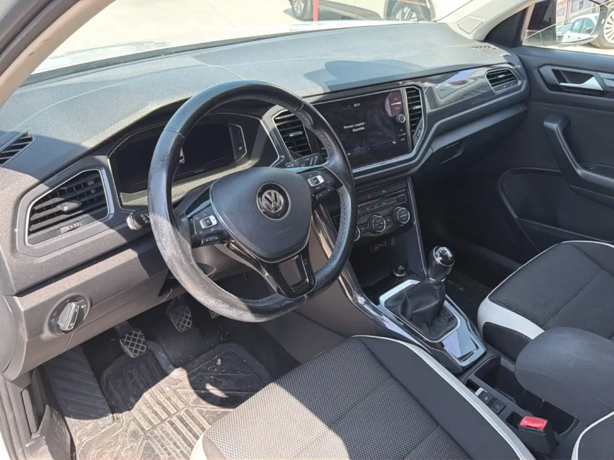 Volkswagen T-Roc usata a Frosinone (14)