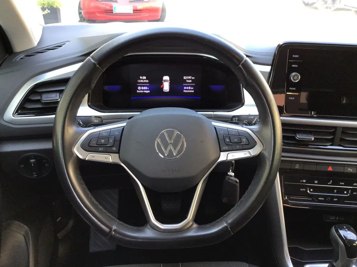 Volkswagen T-Roc usata a Genova (11)