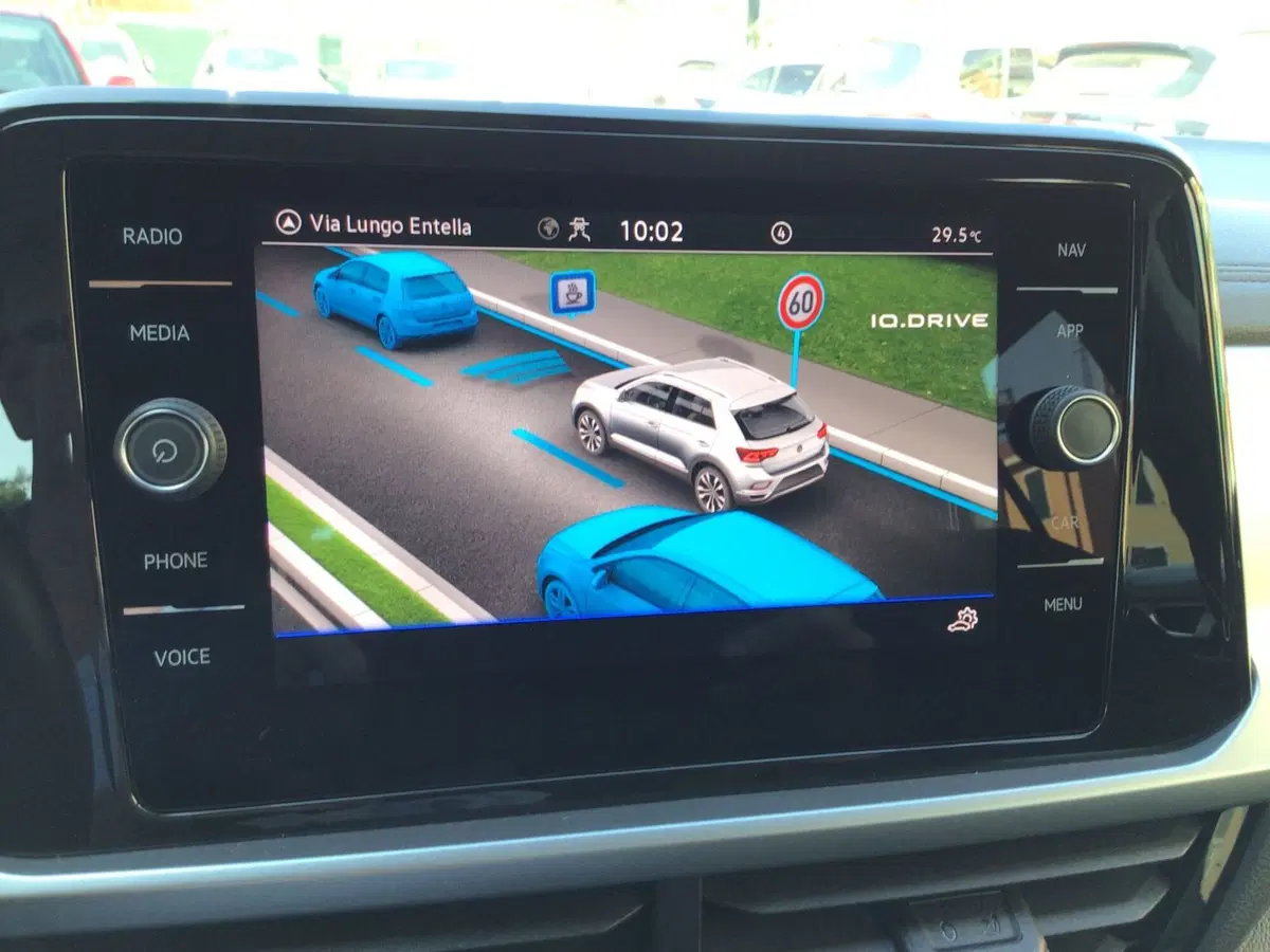 Volkswagen T-Roc usata a Genova (19)