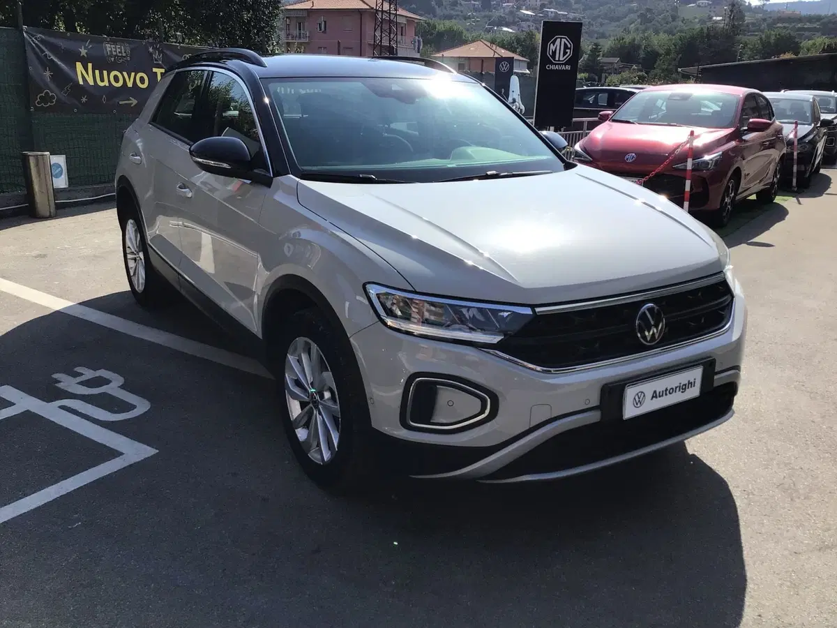 Volkswagen T-Roc usata a Genova (3)